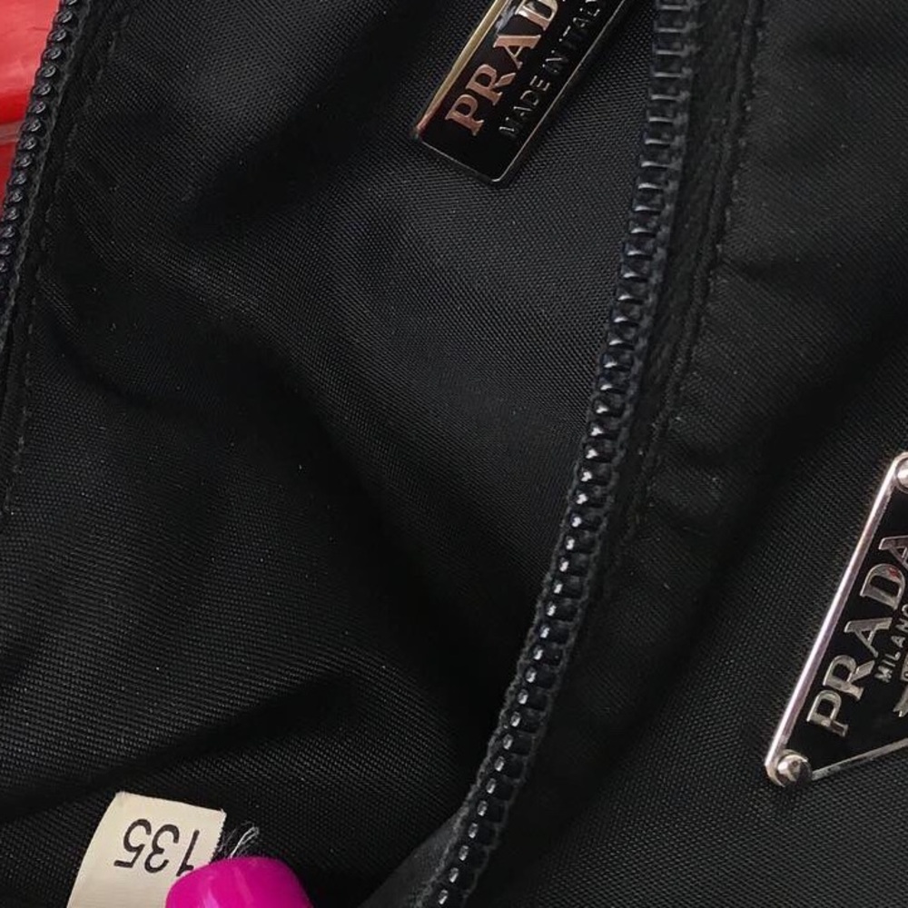‼️SOLD‼️AUTH PRADA TESSUTO NYLON MINI BAG! KENDALL - Picture 4 of 8